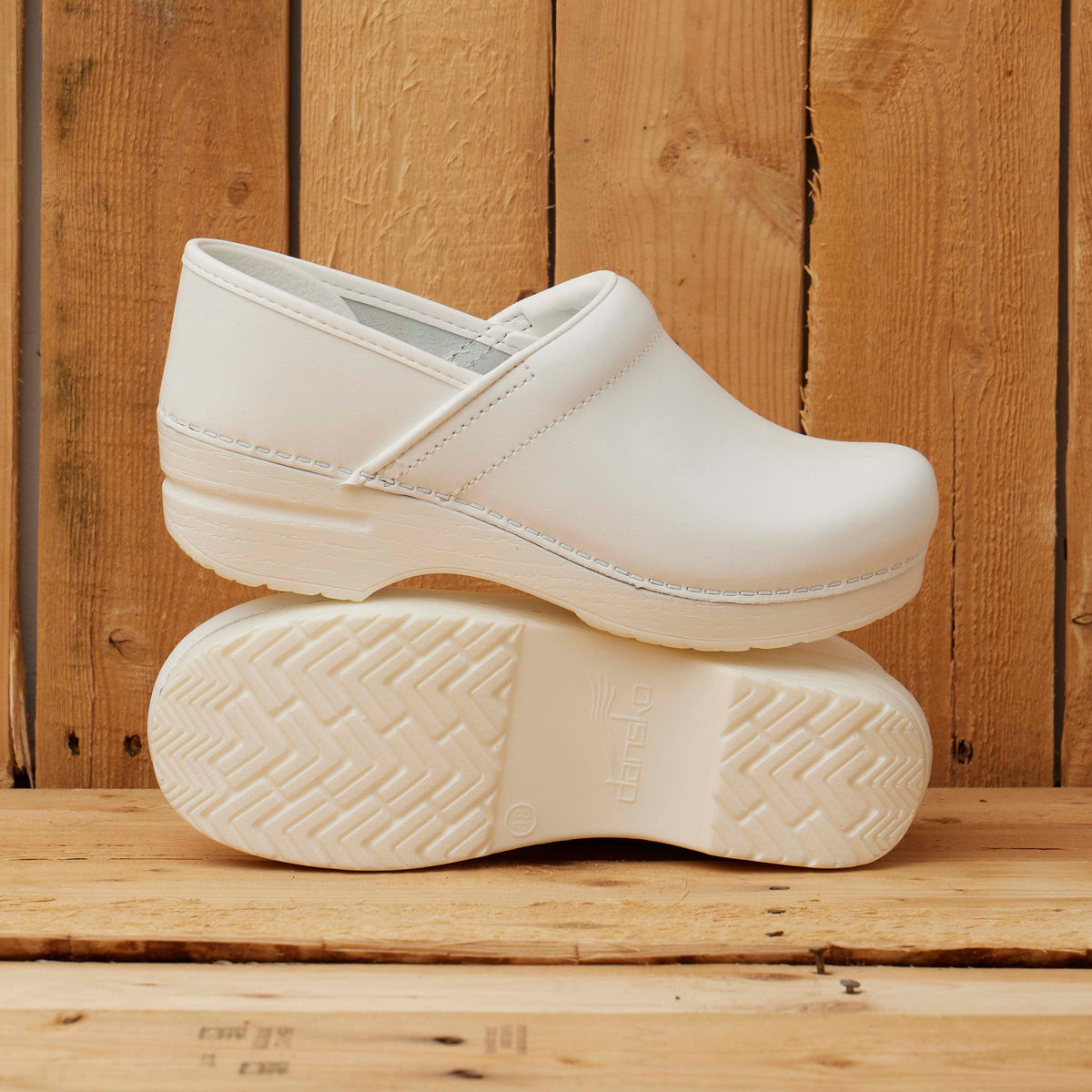 Professional White Box - Dansko New