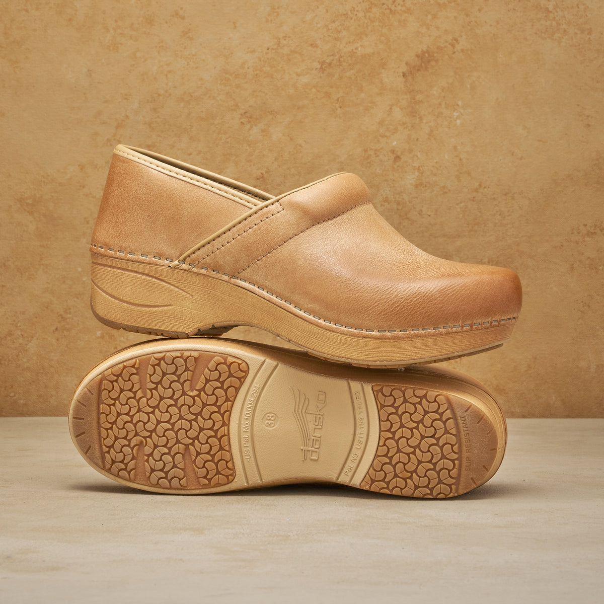 XP 2.0 Honey Distressed - Dansko Top Pick