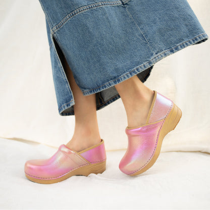 XP 2.0 Pink Iridescent Leather - Dansko Trending