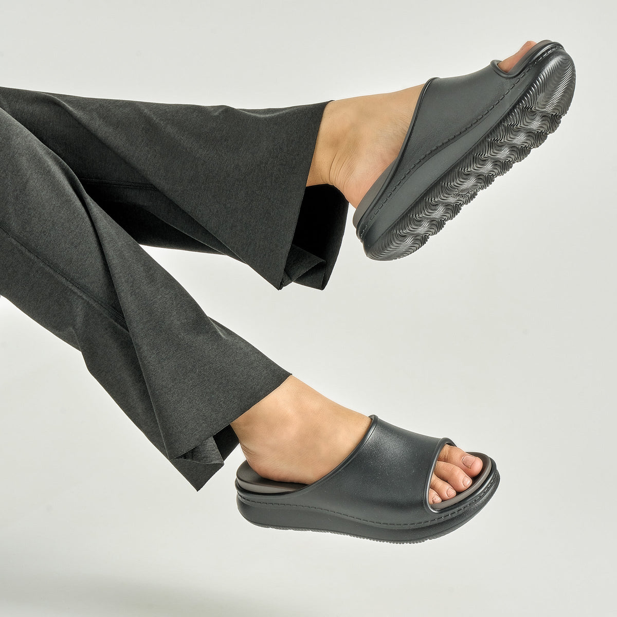 Devyn Black Molded - Dansko Quality