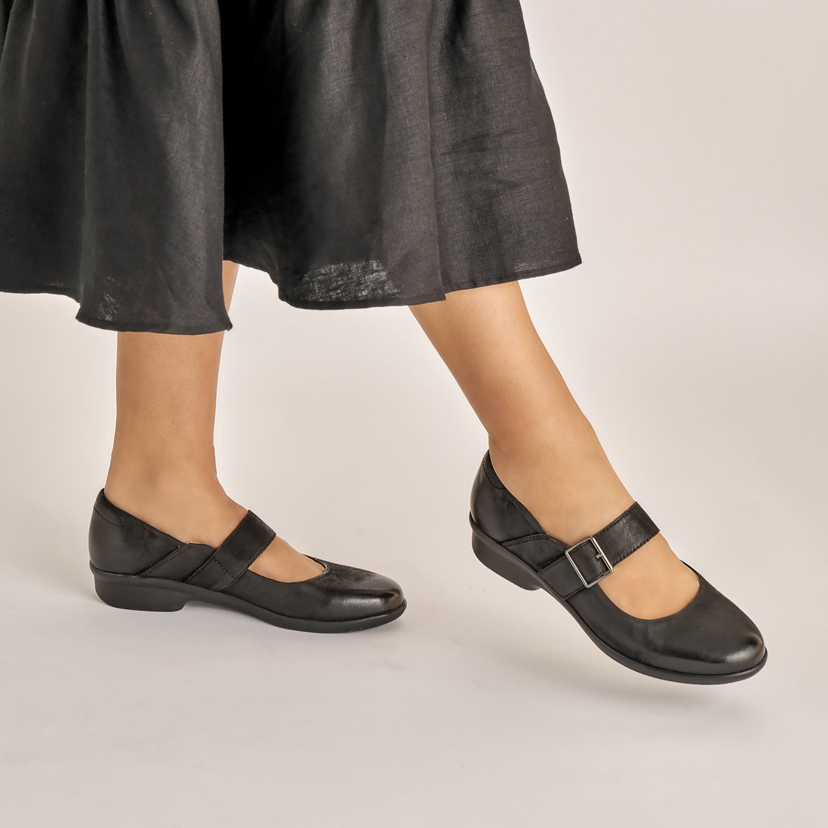 Collette Black Burnished Nubuck - Dansko Best Price