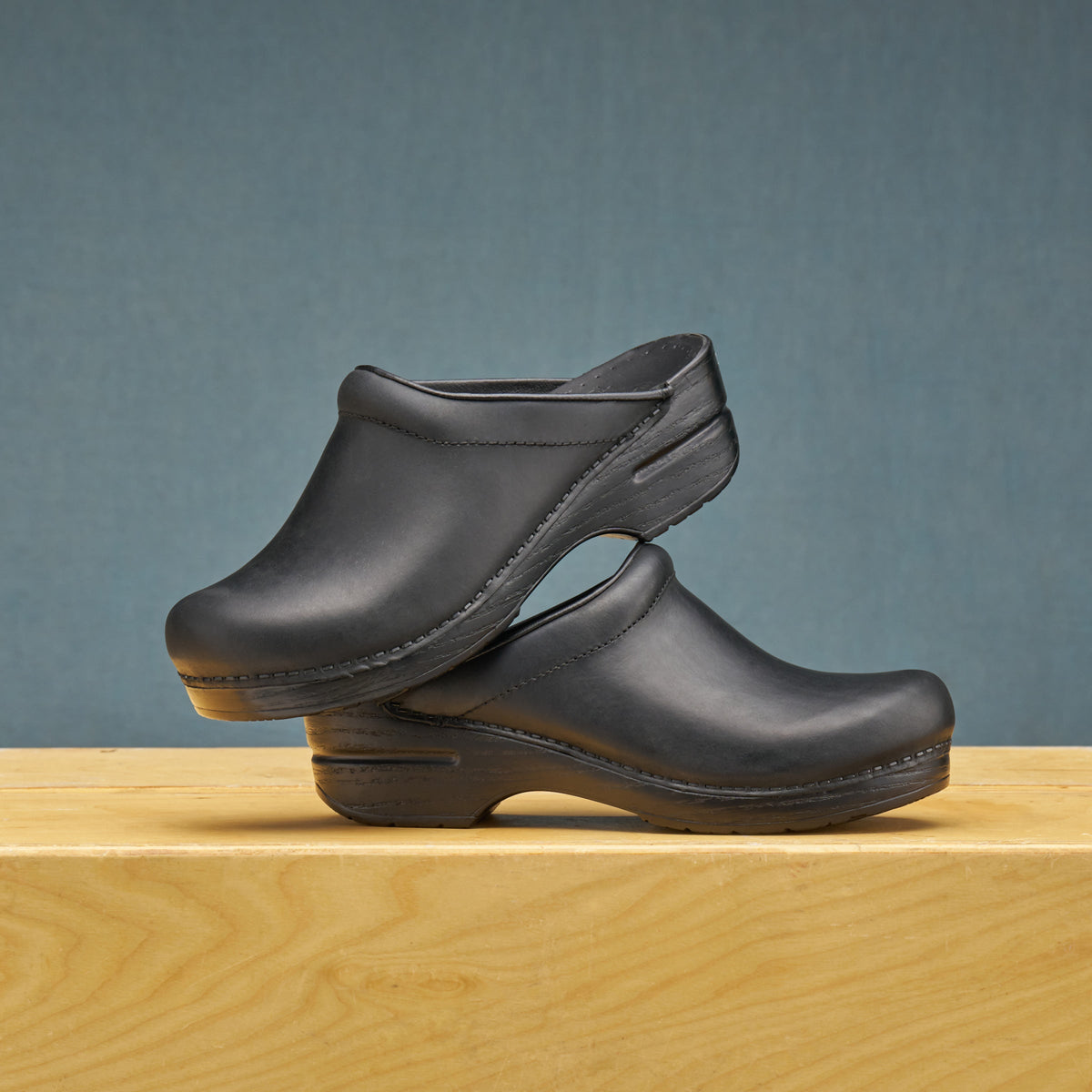 Sonja Black Oiled - Dansko Featured