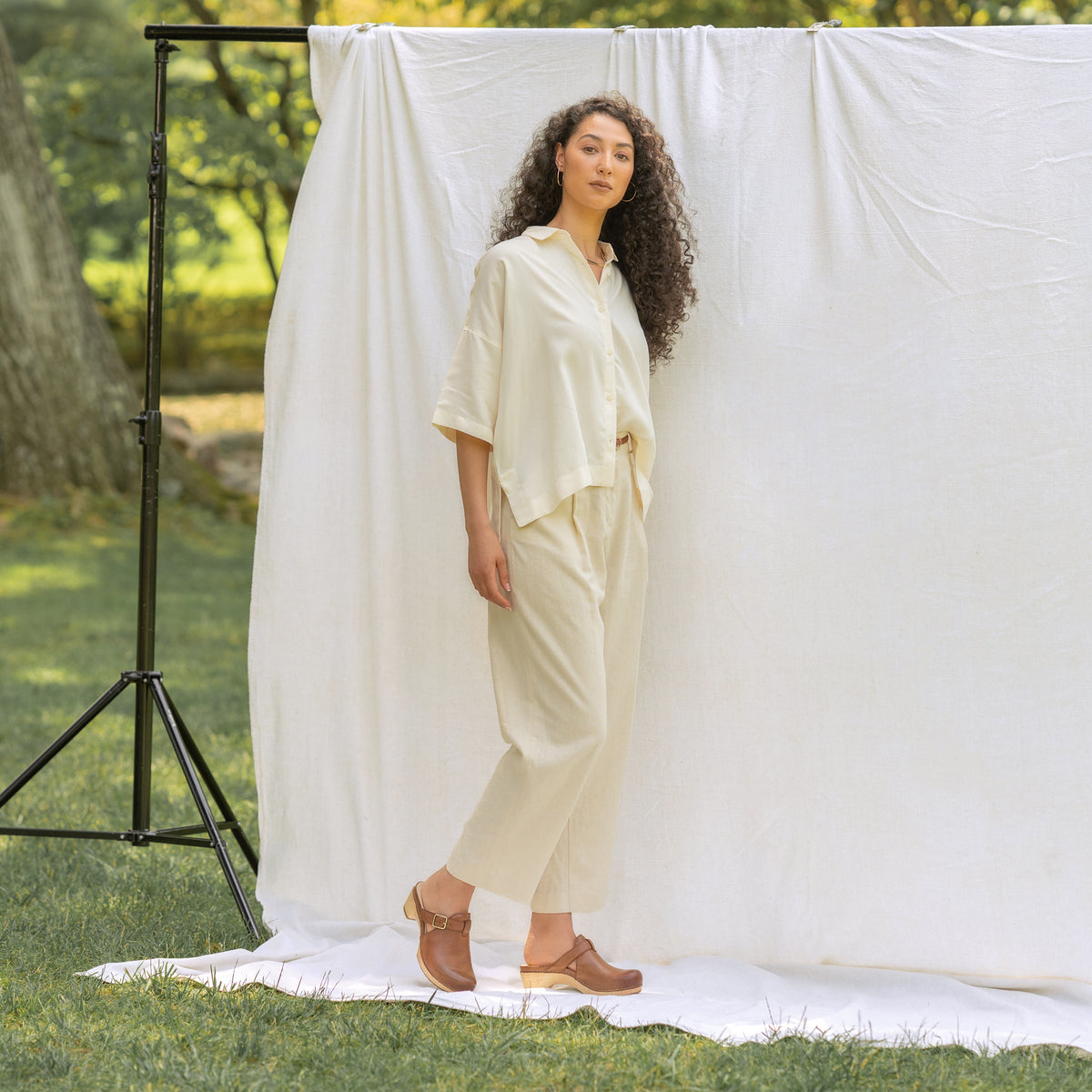 Leandra Brown Leather - Dansko Essential