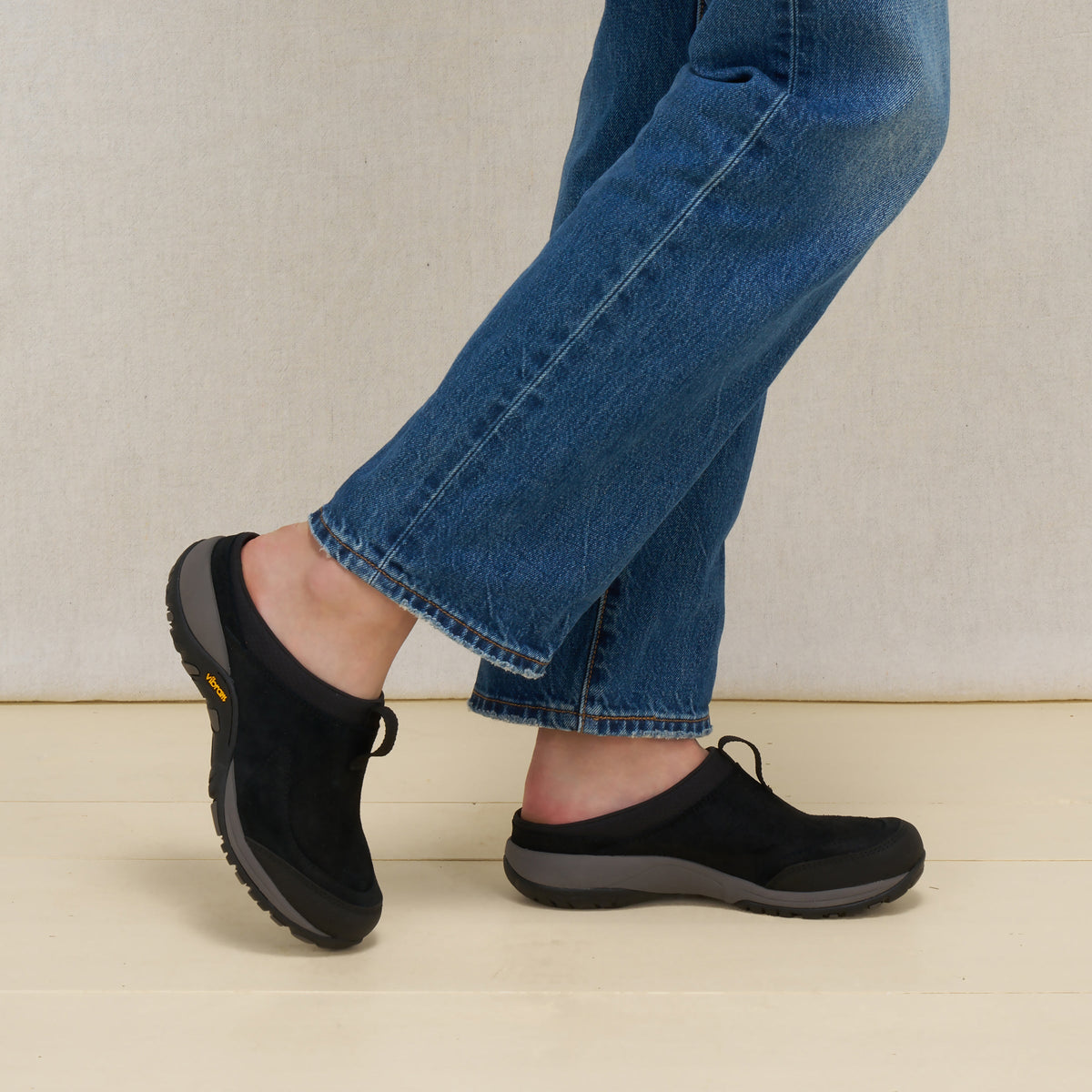 Pia Black Leather - Dansko Everyday