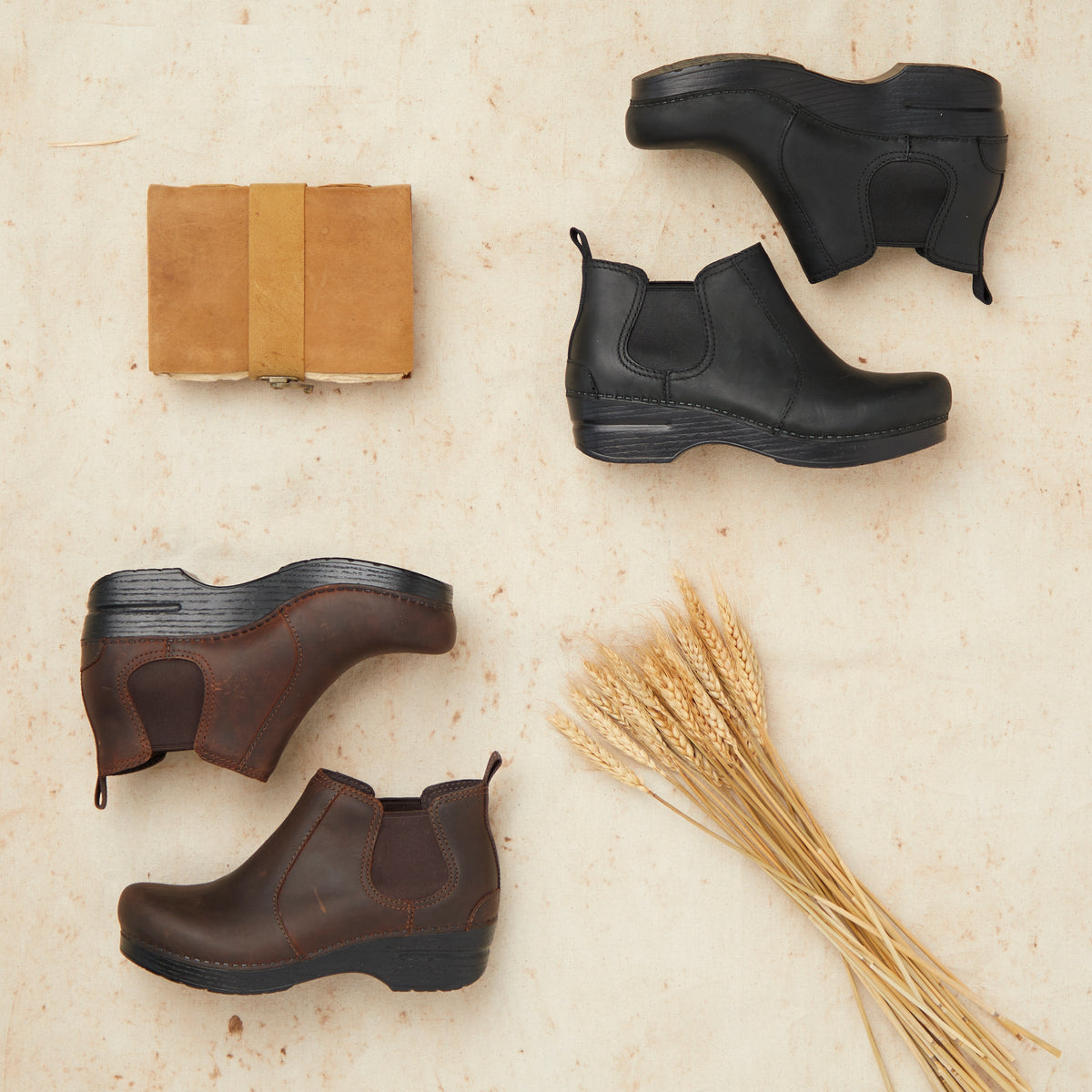 Frankie Black Oiled - Dansko Trending
