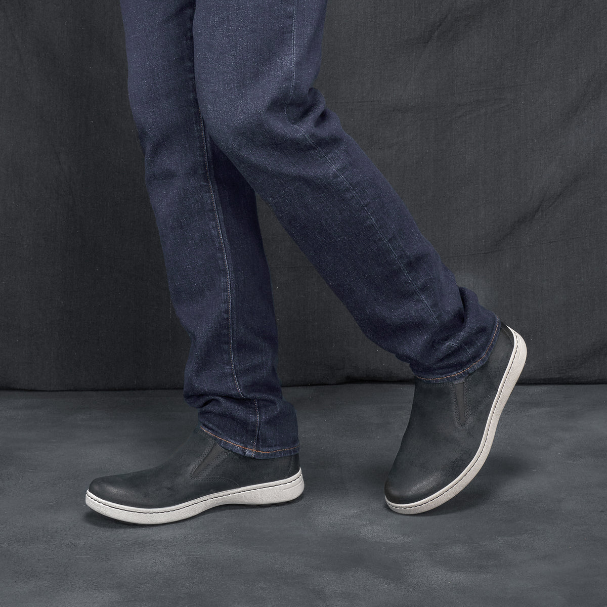 Trent Black Burnished Suede - Dansko Trusted
