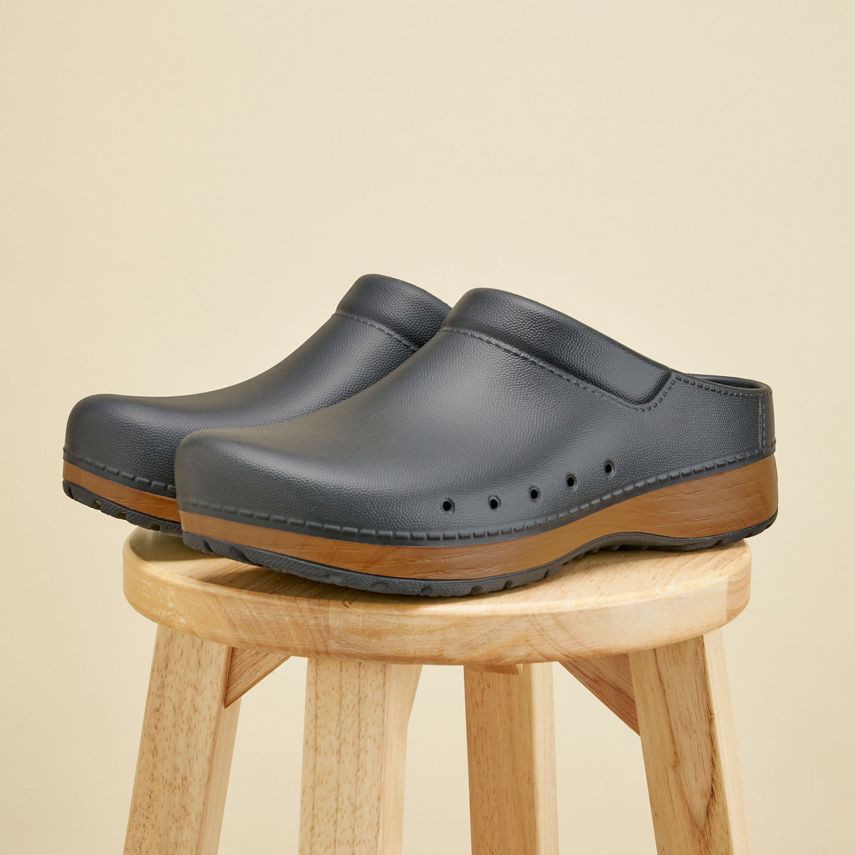 Kane Mens Black Mule - Dansko Great Value