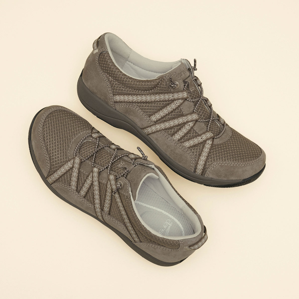 Harlyn Walnut Suede - Dansko Discount