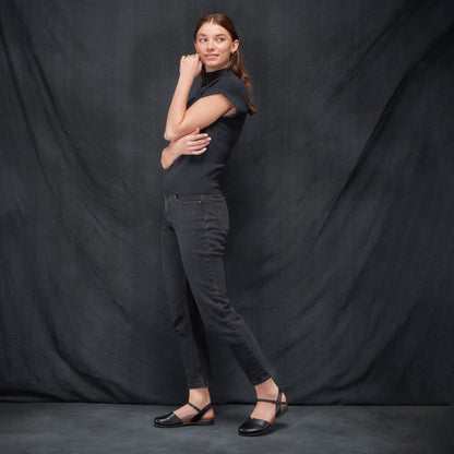 Rowan Wide Black Waxy Burnished - Dansko Recommended
