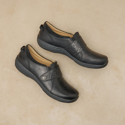 Sallie Black Waxy Burnished - Dansko Exclusive