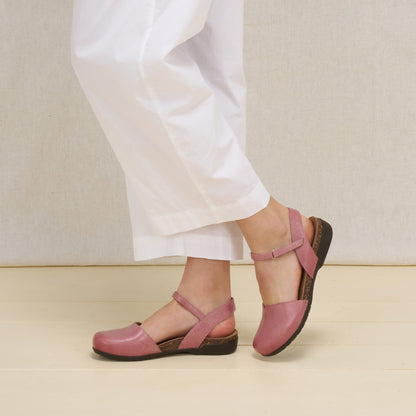 Rowan Pink Leather - Dansko Best Seller