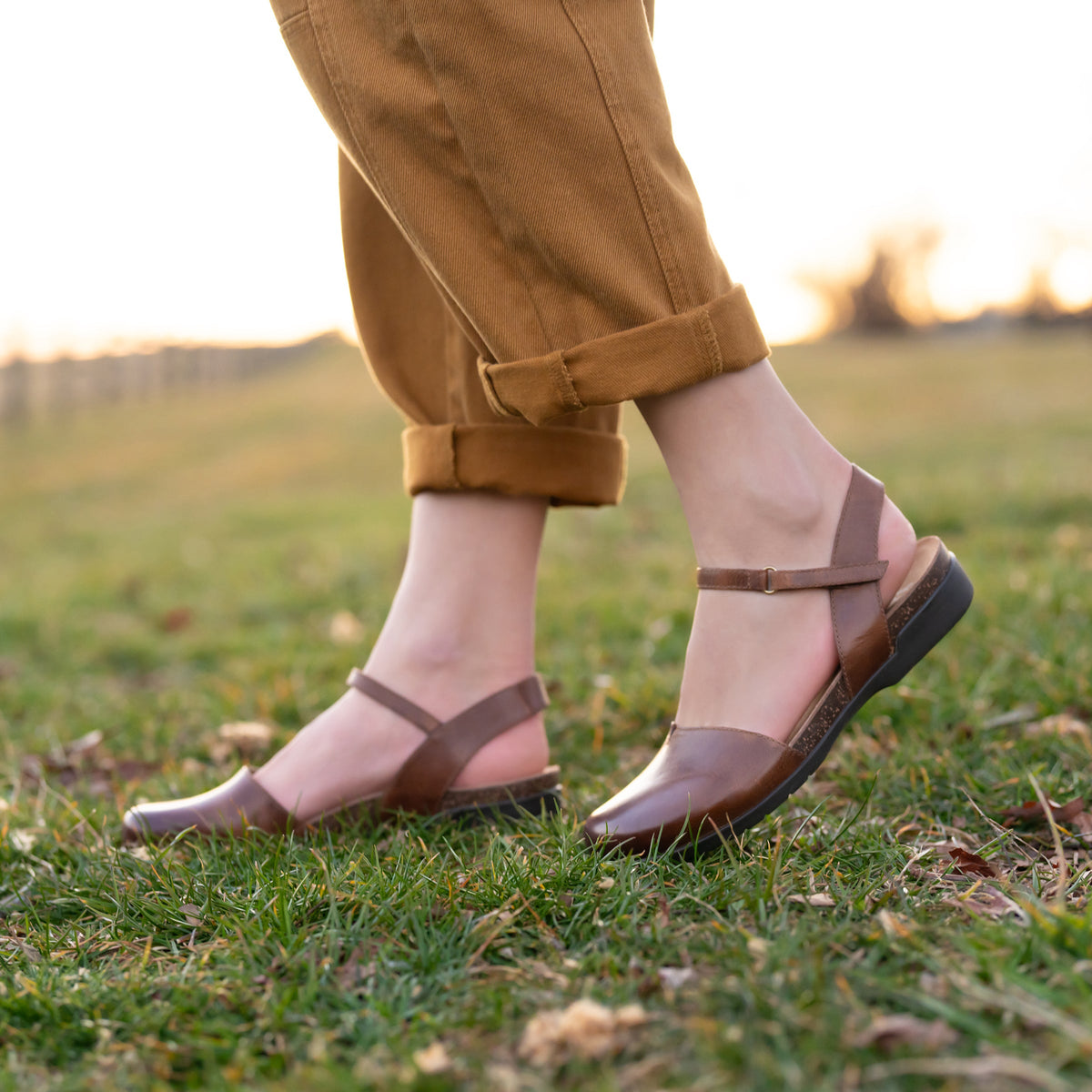 Rowan Tan Waxy Burnished - Dansko Deals
