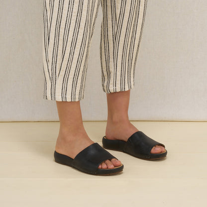 Twyla Black Leather - Dansko Top Pick