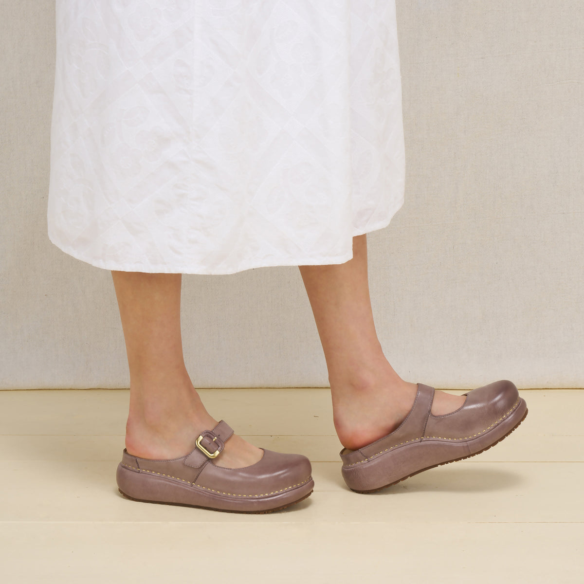 Kimberly Dusty Lilac Leather - Dansko Premium