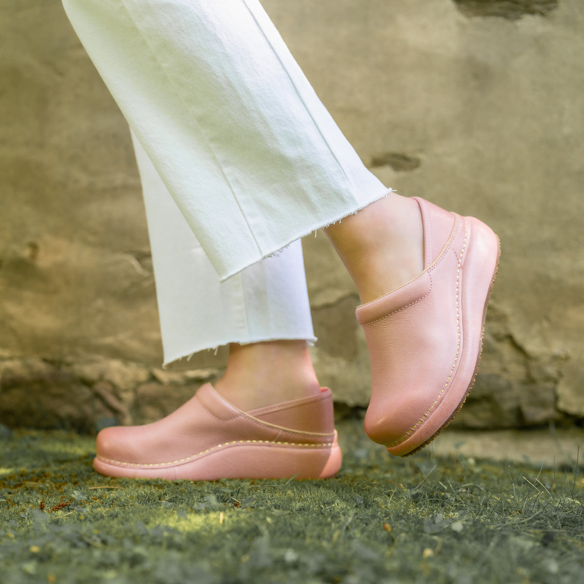 Platform Pro Coral Leather - Dansko Discount